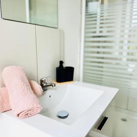 아파트 Cosy Pop - Proche Centre - Lave Linge & Wifi 트루아